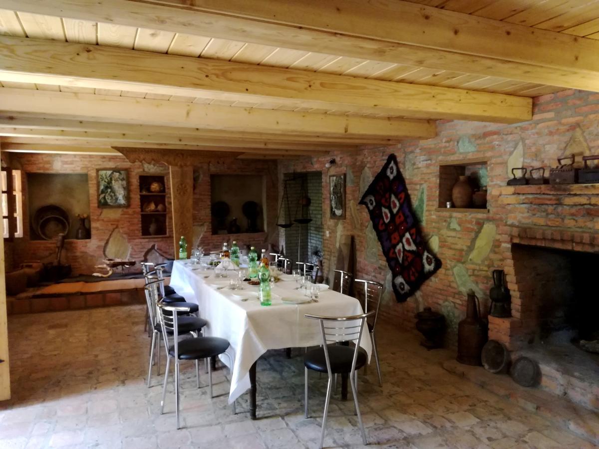 Guest House Gallery Oni Екстериор снимка